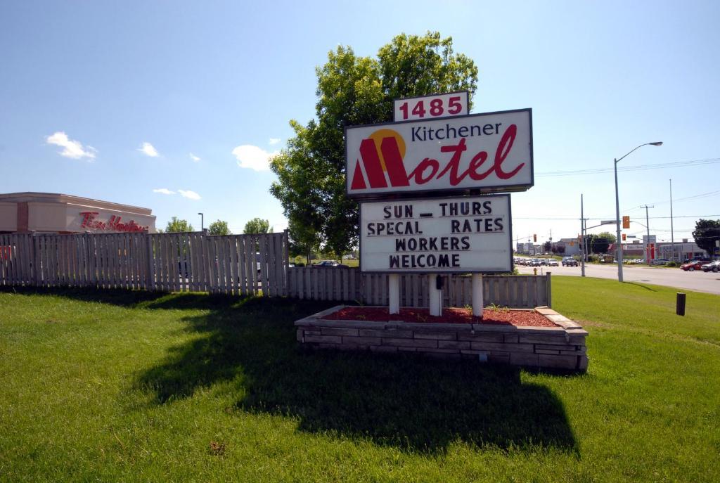 Kitchener Motel Exterior foto